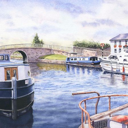 Sallins Roisin Dubh Houseboat酒店 外观 照片