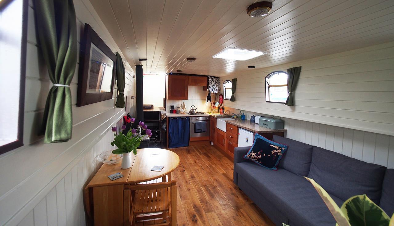 Sallins Roisin Dubh Houseboat酒店 外观 照片