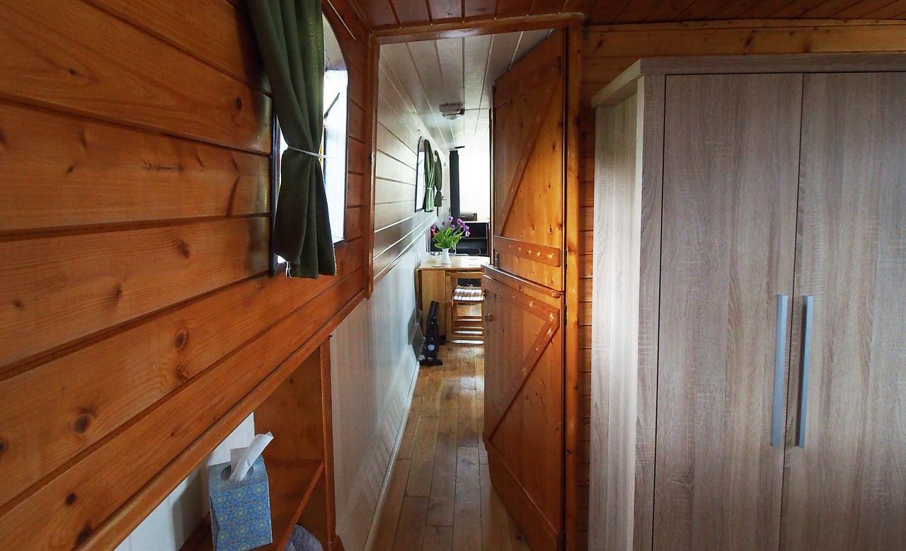 Sallins Roisin Dubh Houseboat酒店 外观 照片